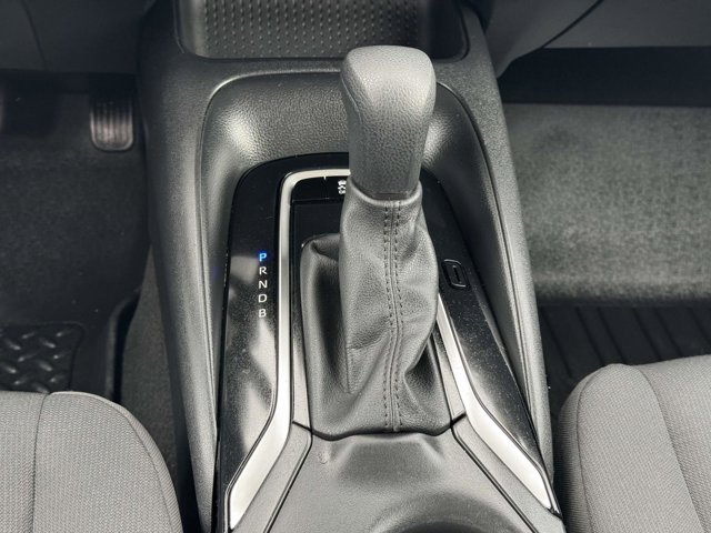Vehicle image 9 of 27