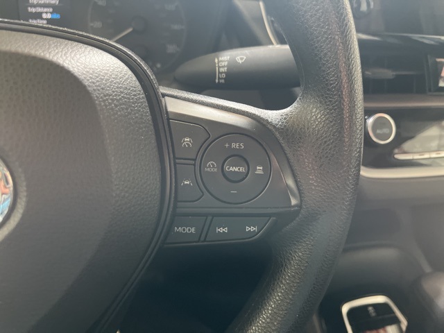 Vehicle image 13 of 43