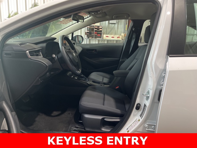 Vehicle image 7 of 43