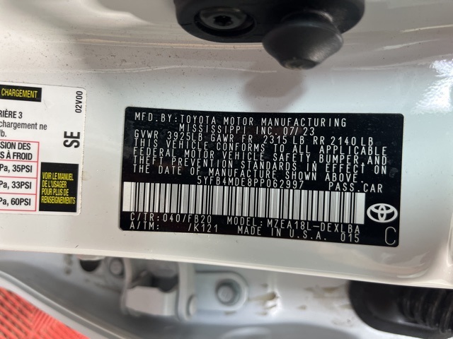 Vehicle image 37 of 43