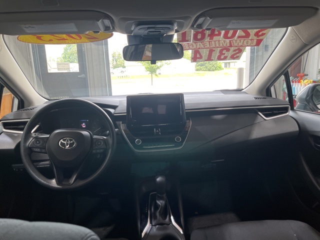 Vehicle image 14 of 43