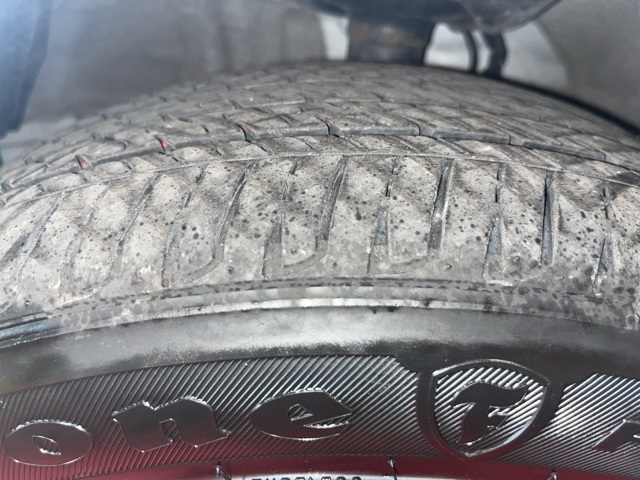 Vehicle image 34 of 43