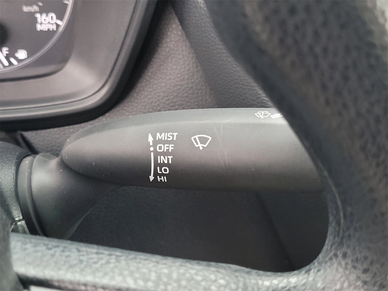 Vehicle image 15 of 25