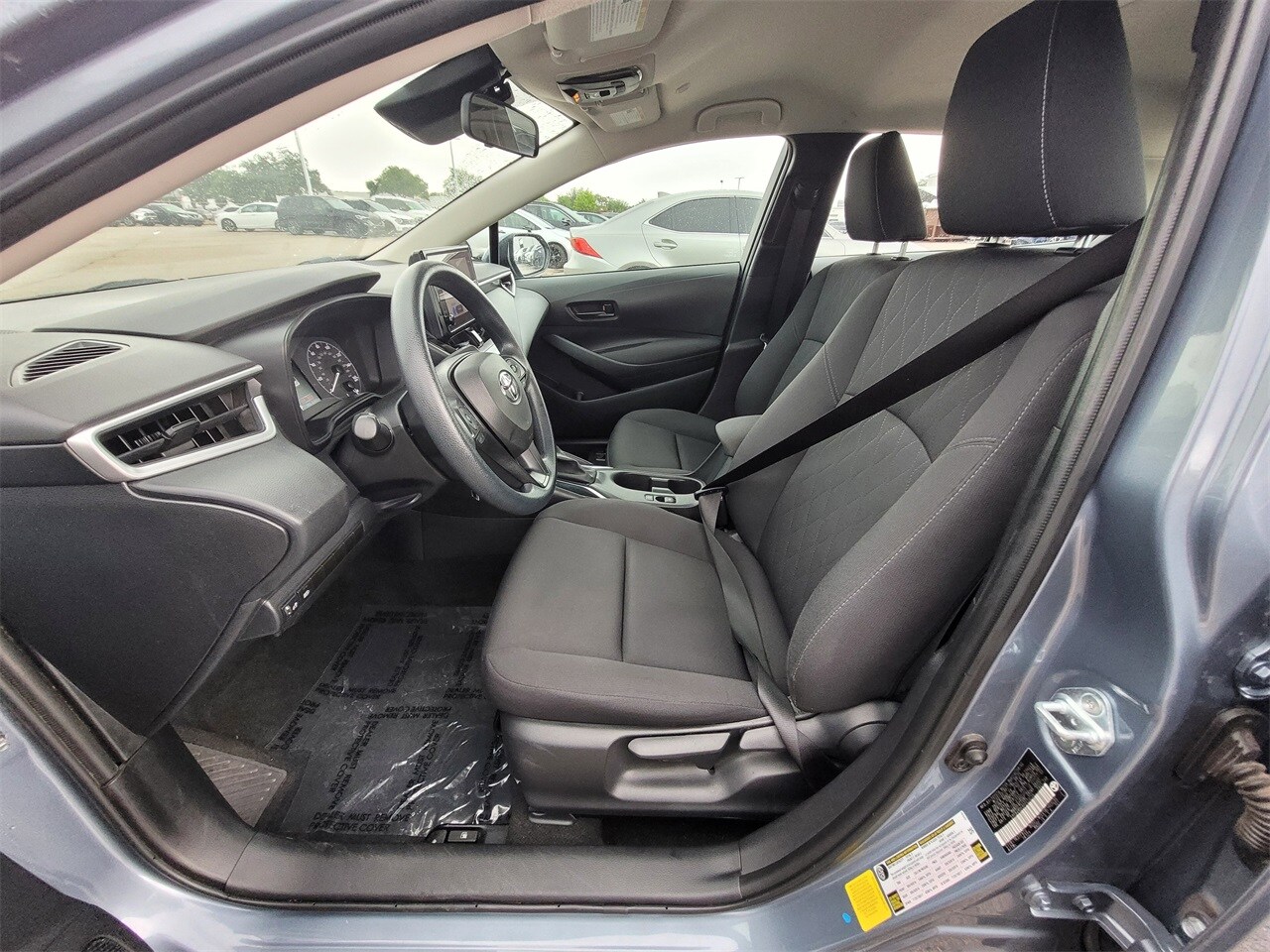 Vehicle image 23 of 25