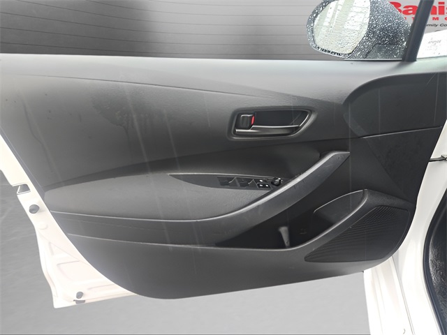 Vehicle image 16 of 25