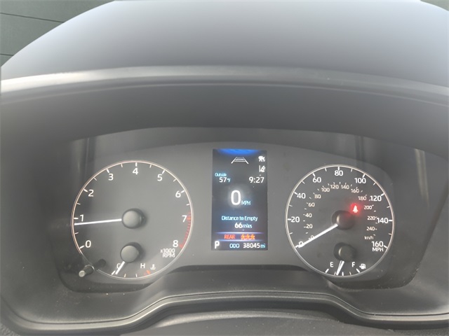 Vehicle image 18 of 25
