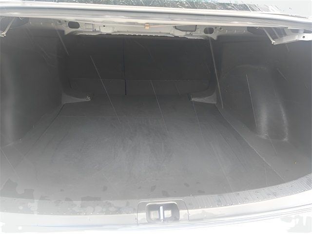 Vehicle image 24 of 25