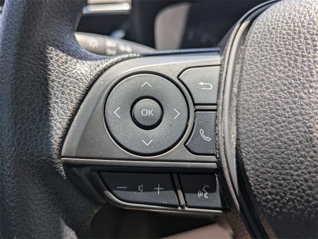 Vehicle image 22 of 28