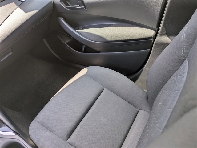Vehicle image 18 of 28