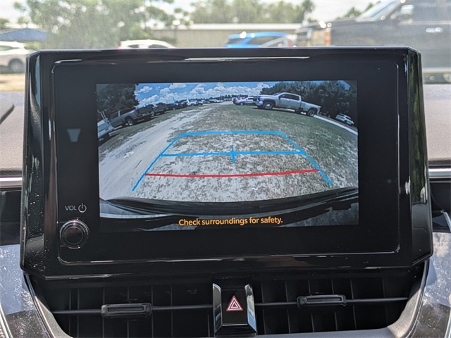 Vehicle image 20 of 28