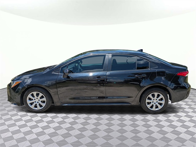 Vehicle image 9 of 28