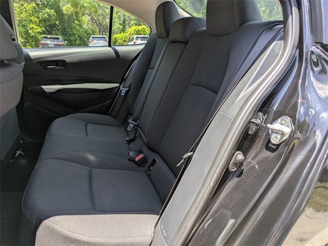 Vehicle image 13 of 28