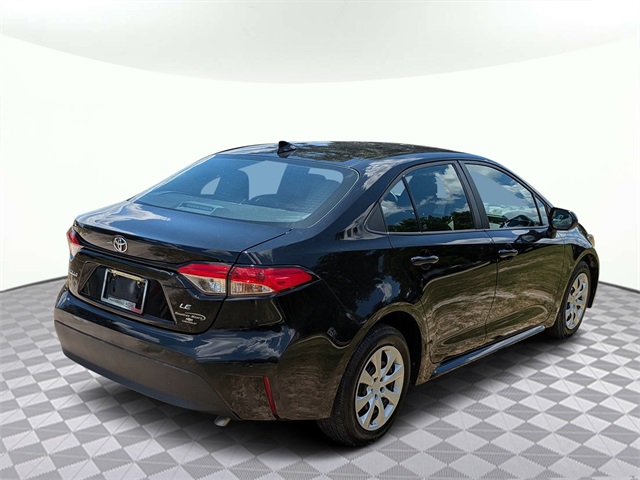 Vehicle image 6 of 28