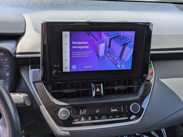 Vehicle image 22 of 25
