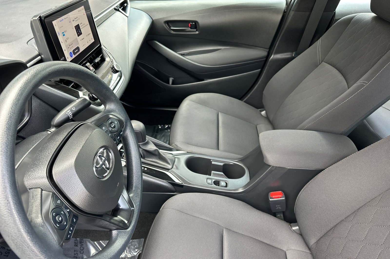 Vehicle image 10 of 28