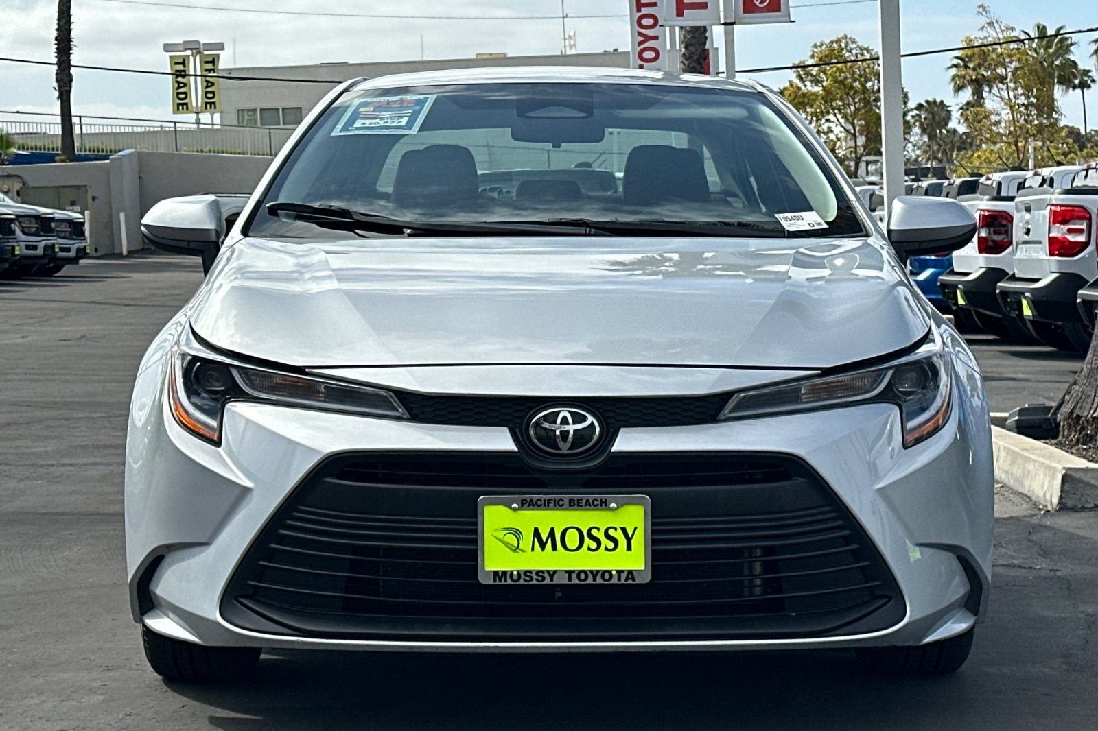Vehicle image 4 of 28
