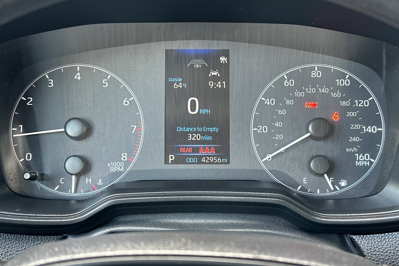 Vehicle image 22 of 28