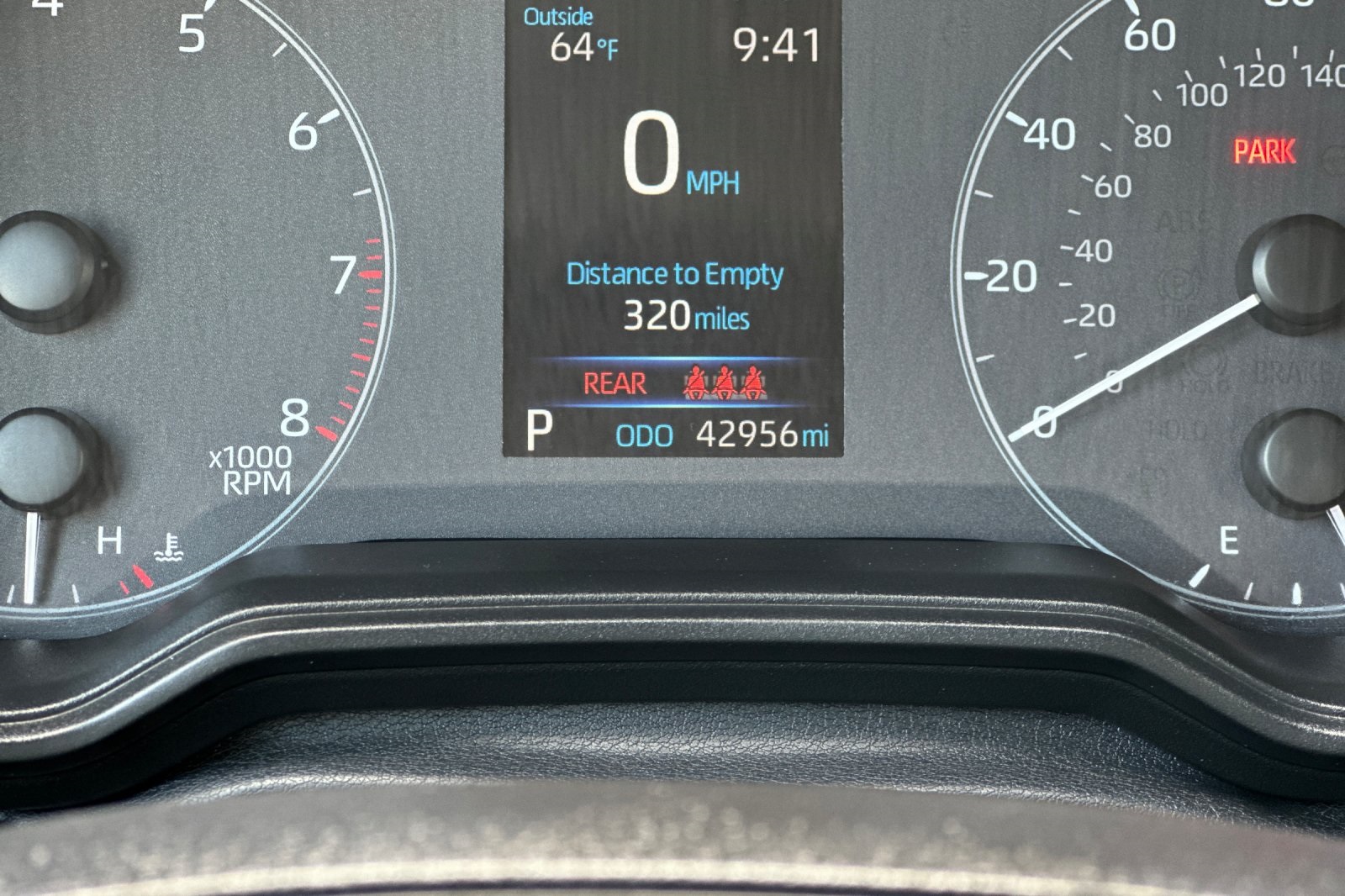 Vehicle image 23 of 28