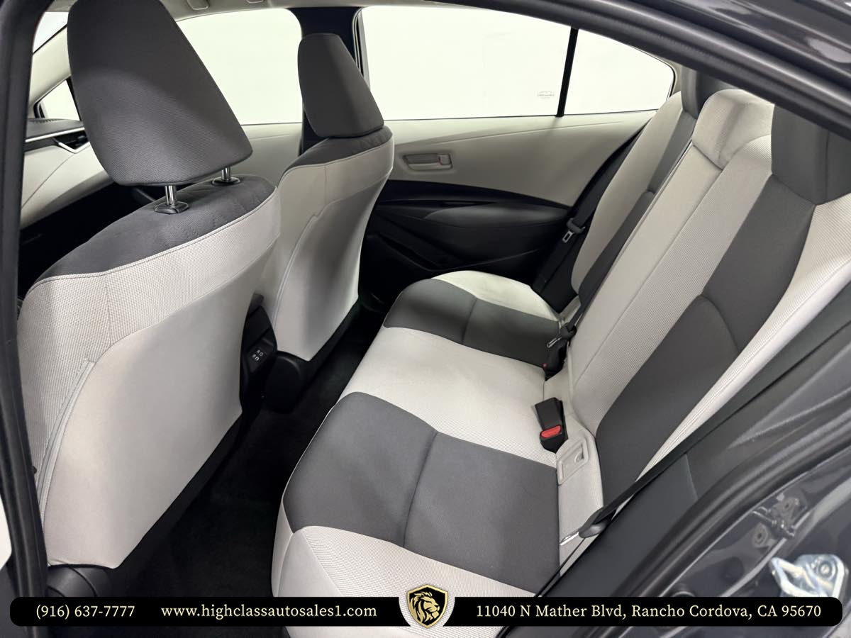 Vehicle image 22 of 62