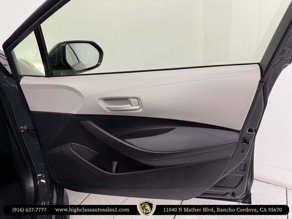 Vehicle image 29 of 62