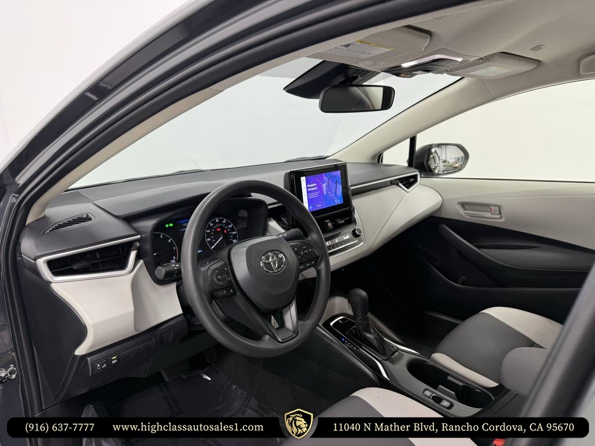 Vehicle image 15 of 62