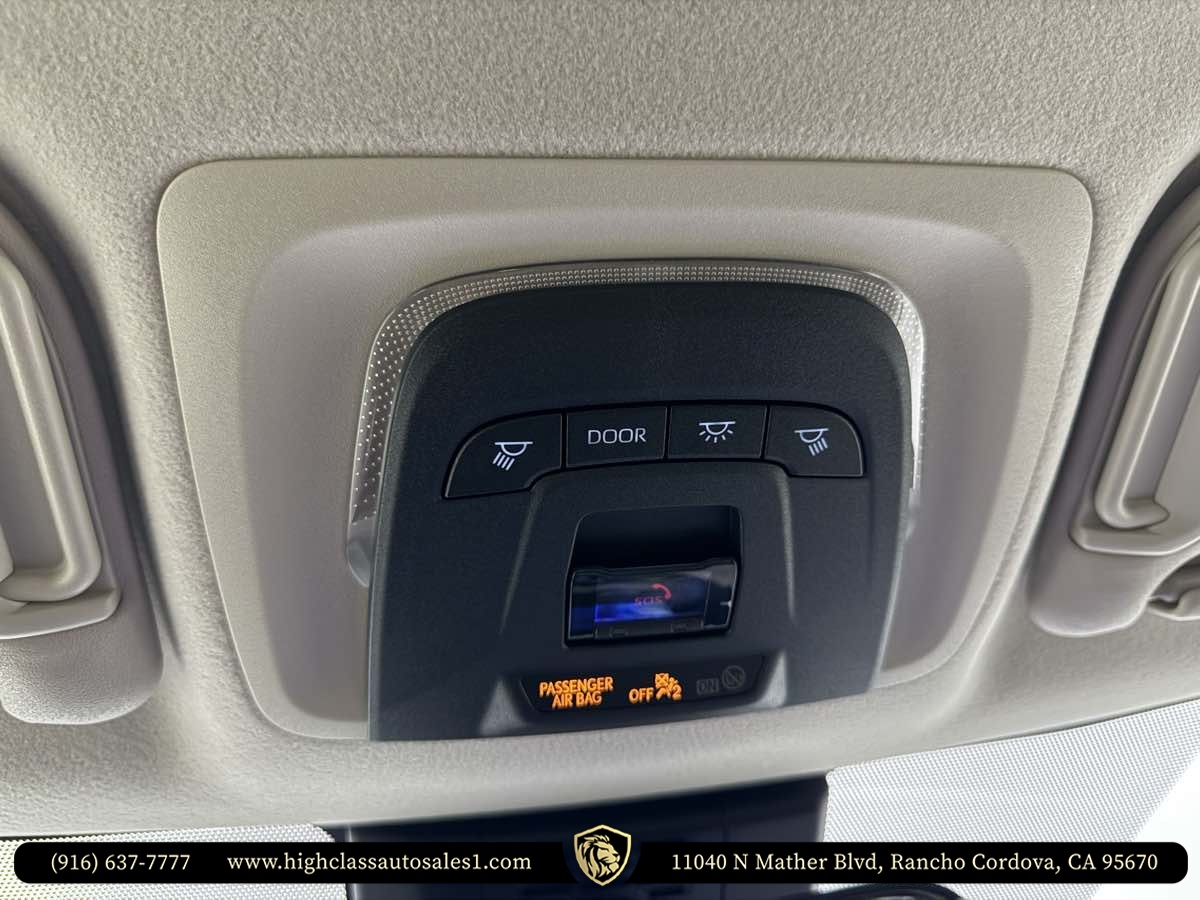 Vehicle image 48 of 62