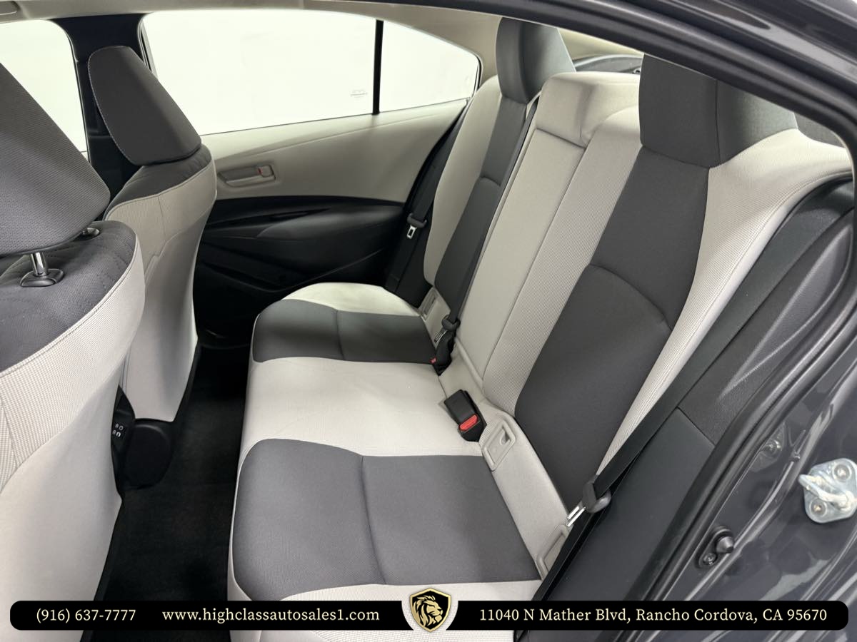 Vehicle image 23 of 62