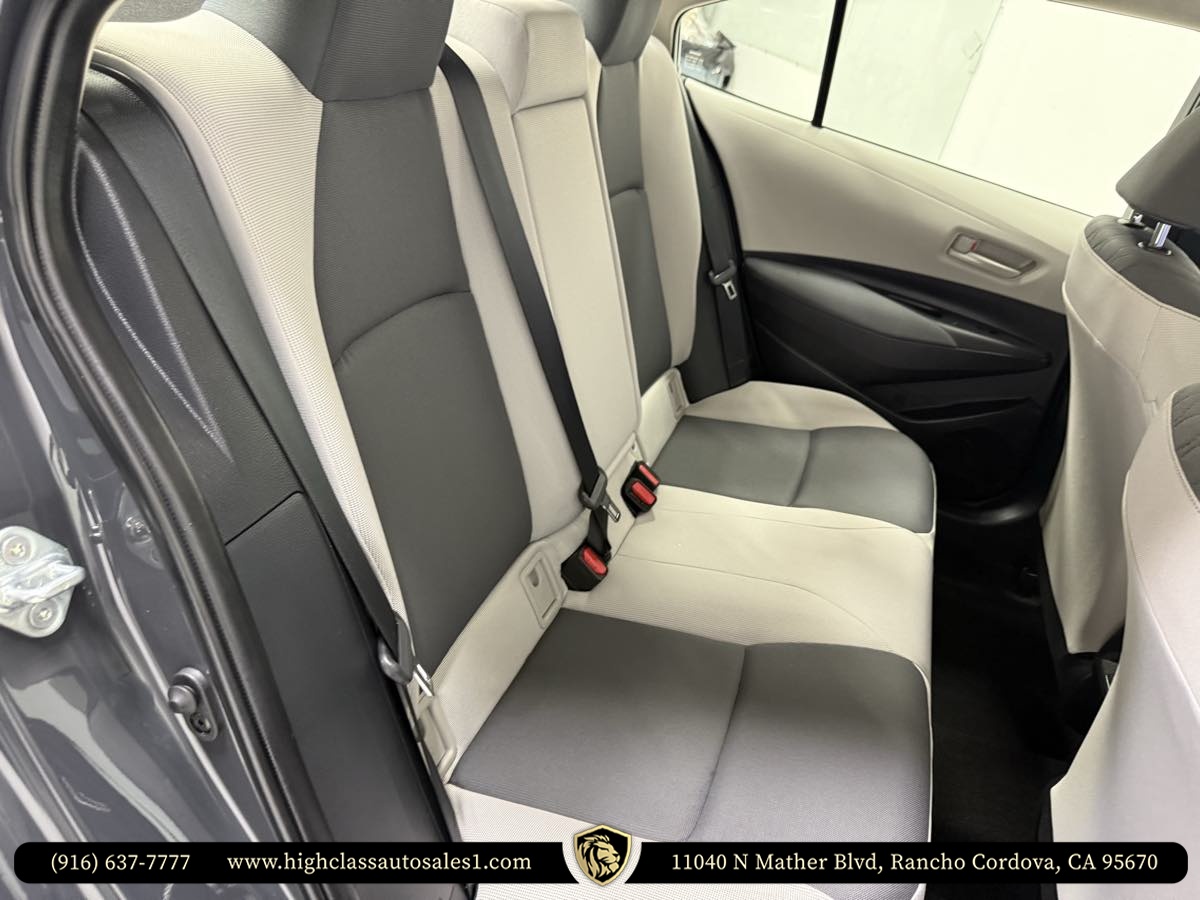 Vehicle image 28 of 62