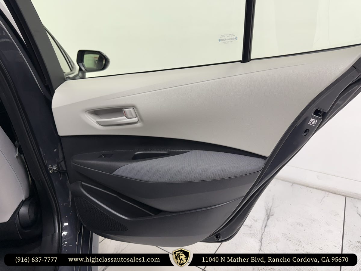 Vehicle image 24 of 62