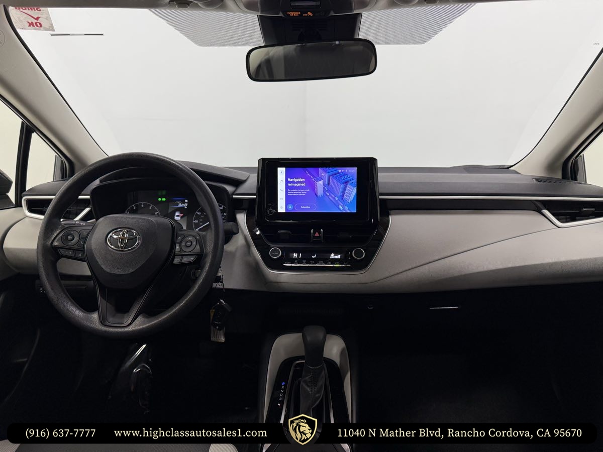 Vehicle image 36 of 62