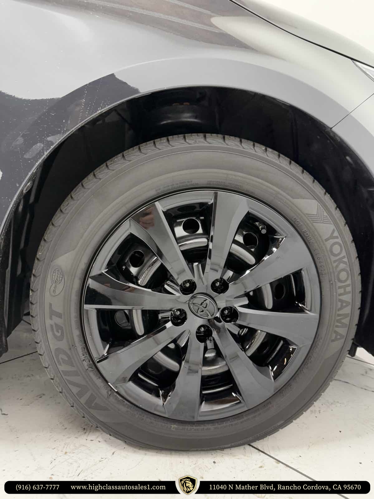 Vehicle image 61 of 62