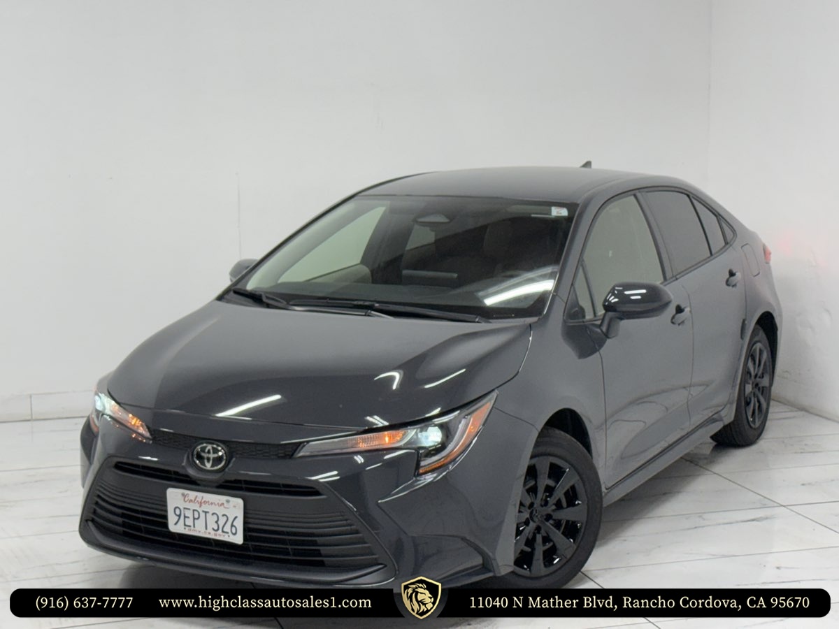 Vehicle image 9 of 62