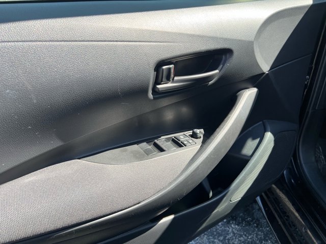 Vehicle image 16 of 29