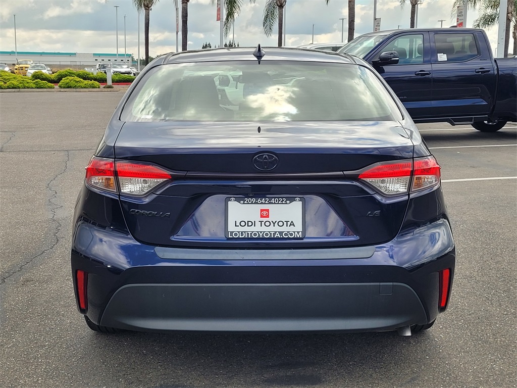 Vehicle image 4 of 27