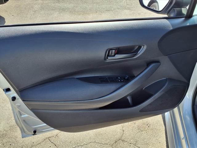 Vehicle image 11 of 20