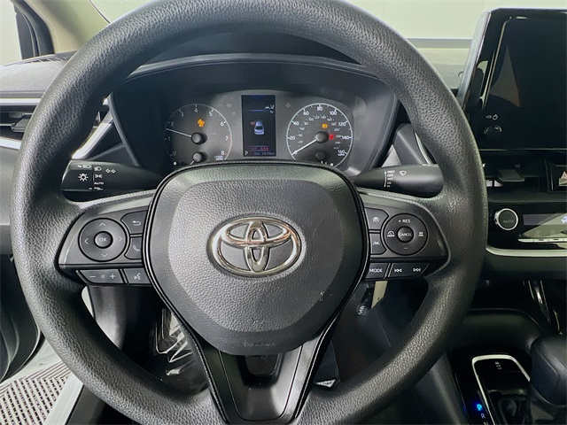 Vehicle image 11 of 41