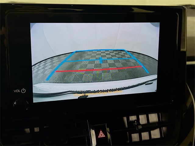 Vehicle image 14 of 41