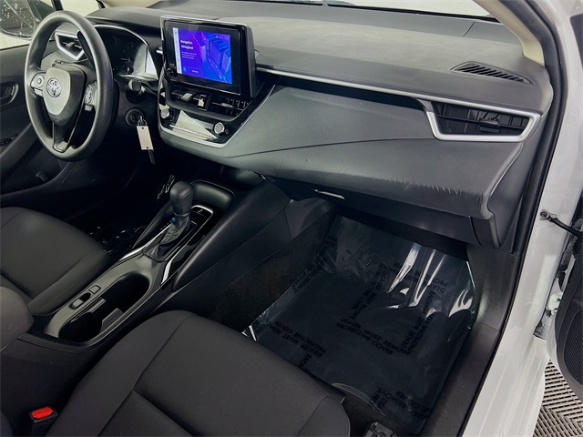 Vehicle image 28 of 41