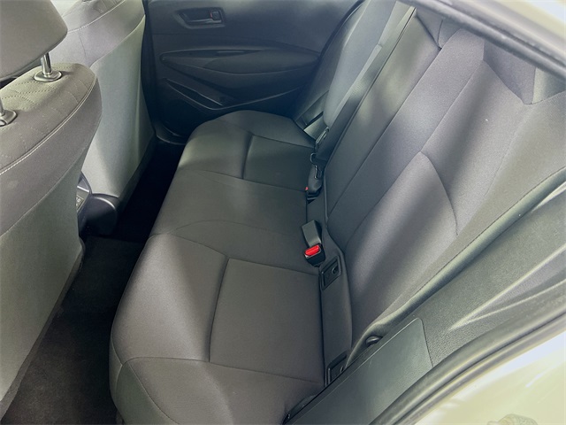 Vehicle image 24 of 41