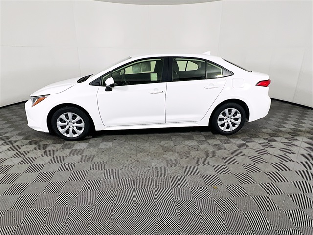 Vehicle image 2 of 41