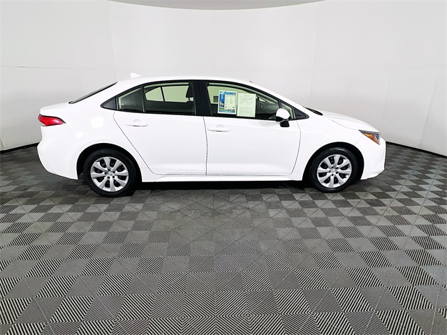 Vehicle image 7 of 41
