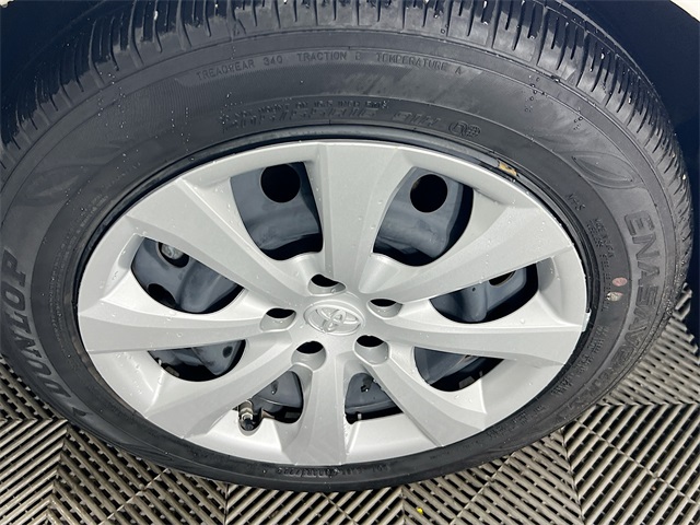 Vehicle image 30 of 41