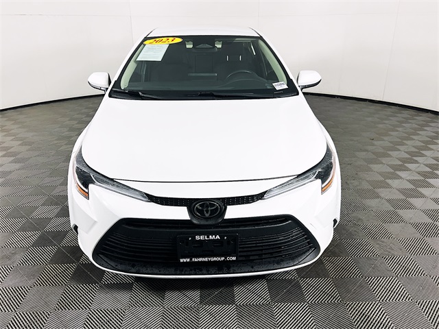 Vehicle image 4 of 41