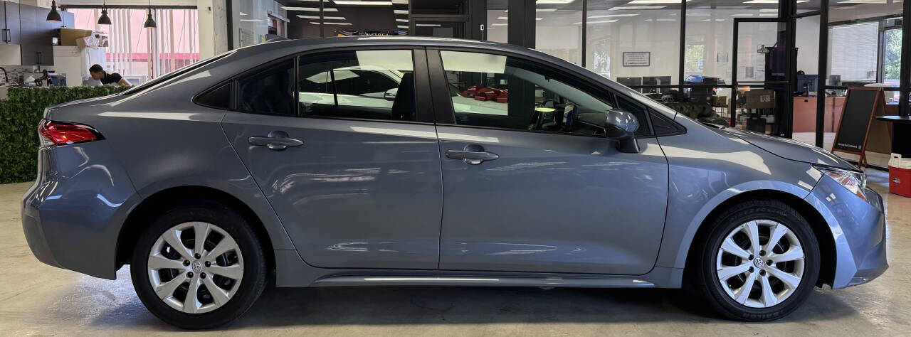 2023 Toyota Corolla LE Image 4 of 25