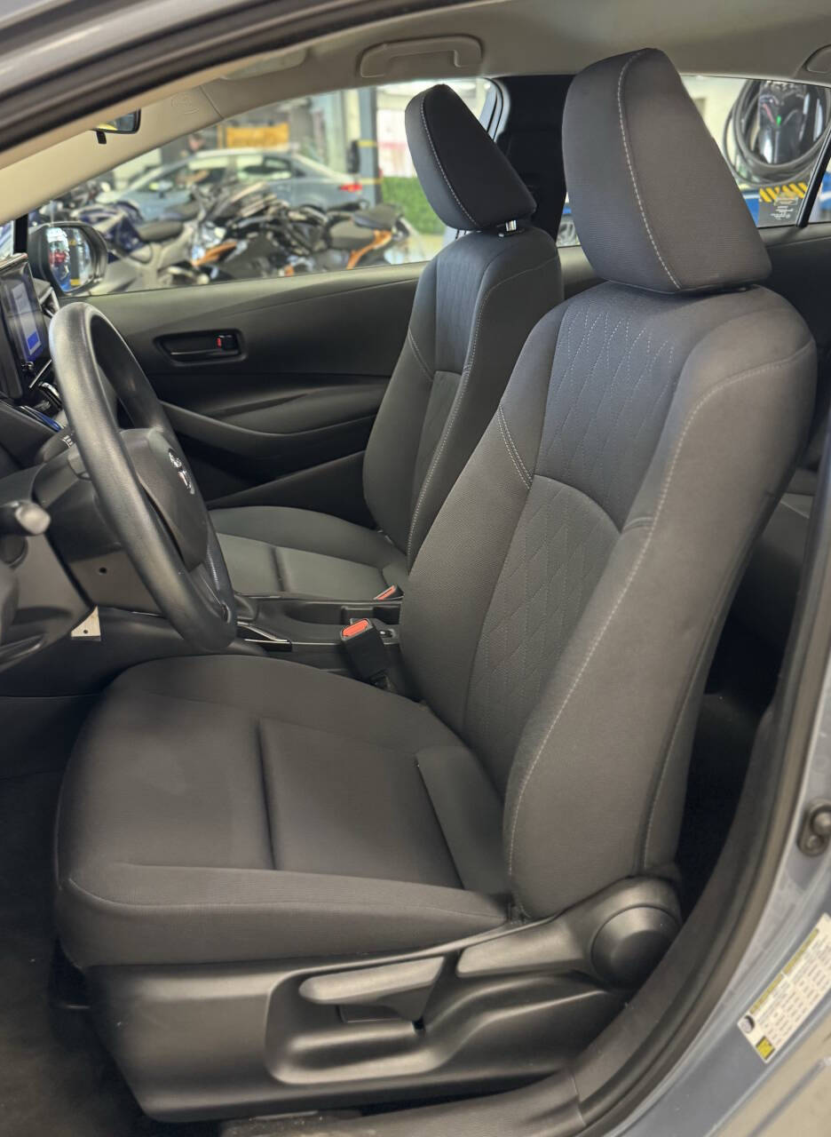 2023 Toyota Corolla LE Image 13 of 25