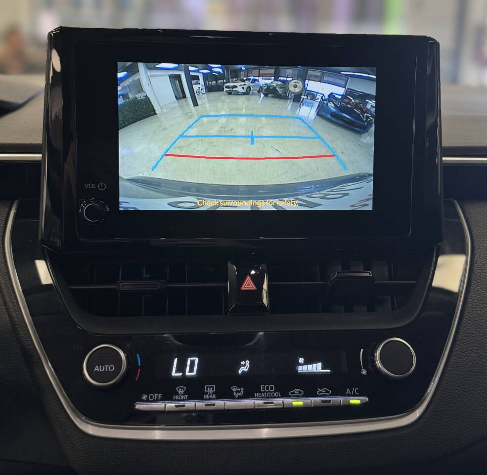 2023 Toyota Corolla LE Image 18 of 25