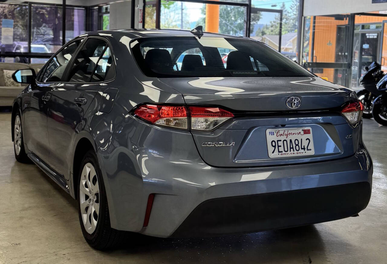 2023 Toyota Corolla LE Image 8 of 25