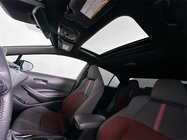 Vehicle image 20 of 25