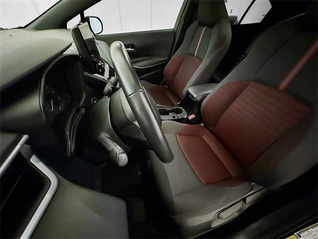 Vehicle image 11 of 25