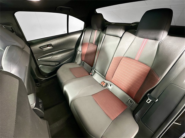 Vehicle image 22 of 25